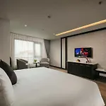 Sen Grand Hotel & Spa - By Bay Luxury